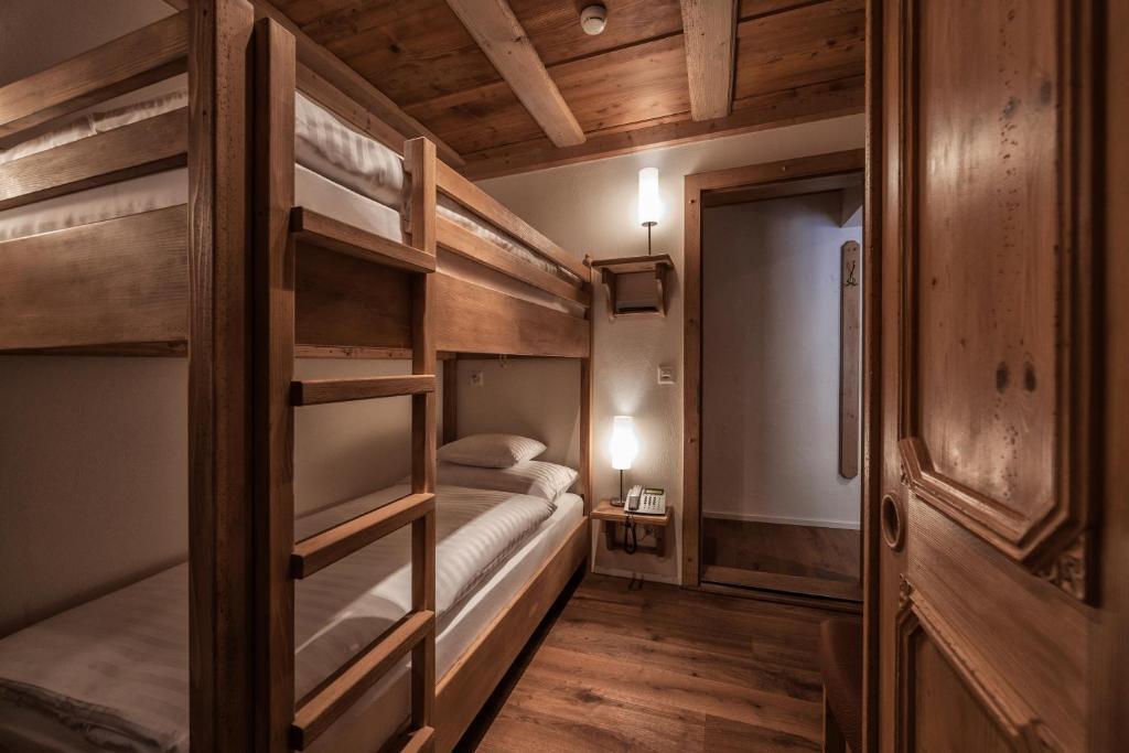 Hotel Schoenegg Wengen Quarto foto